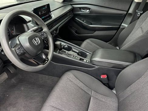 Certified 2023 Honda Accord LX image 11