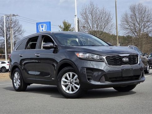 Used 2019 Kia Sorento LX w/ LX Convenience Package image 21
