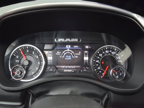 Used 2023 RAM 1500 Big Horn AWD/4WD image 11