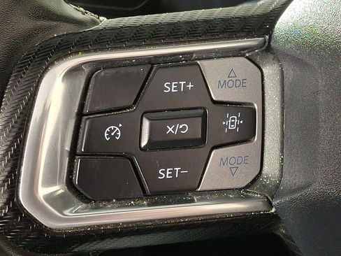 Used 2024 Ford Mustang Convertible RWD image 20