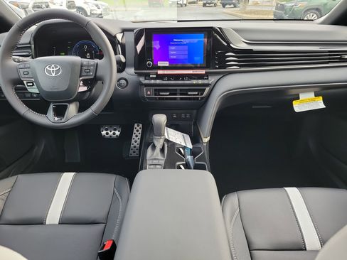 New 2026 Toyota Camry SE FWD image 7