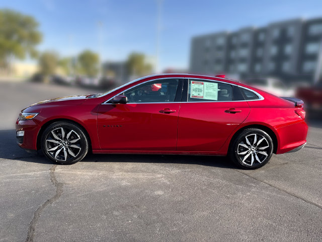 Used 2022 Chevrolet Malibu RS FWD image 2