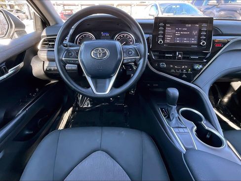 Used 2024 Toyota Camry LE image 5