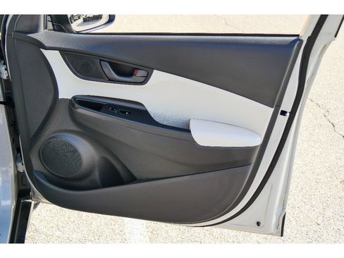 Used 2023 Hyundai Kona SEL AWD/4WD image 15