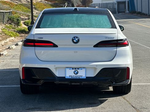 New 2025 BMW 750e xDrive w/ Executive Package image 7