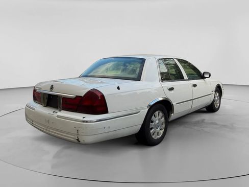 Used 2005 Mercury Grand Marquis LS RWD image 5