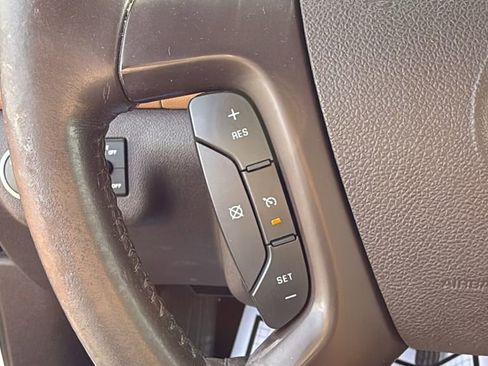 Used 2013 Buick Enclave Premium AWD/4WD image 26
