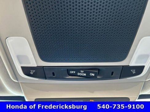 Certified 2024 Honda HR-V LX image 30