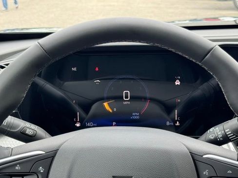 New 2026 Chevrolet Trax LT w/ Sunroof Package image 27