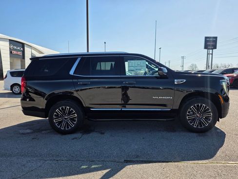 New 2026 GMC Yukon Elevation w/ Elevation Premium Package AWD/4WD image 9