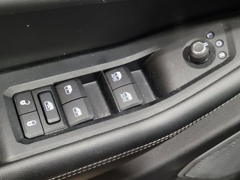 Used 2022 Jeep Grand Cherokee L Limited AWD/4WD image 27