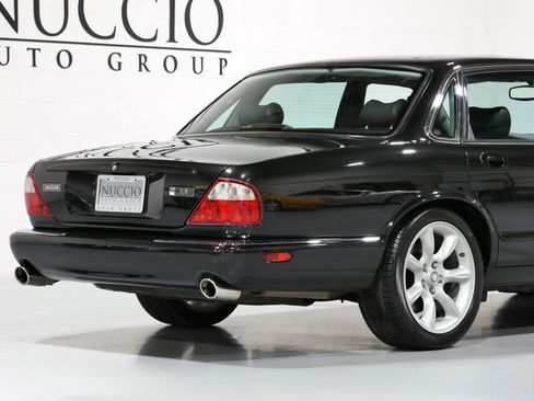 Used 1998 Jaguar XJ8 RWD image 35