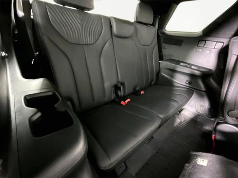 Used 2024 Hyundai Palisade Calligraphy image 25