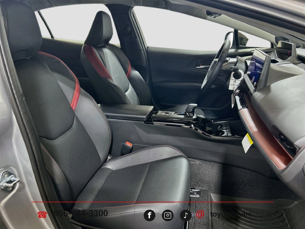New 2027 Toyota Prius Plug-In Hybrid FWD image 26