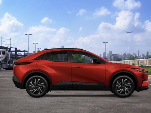 New 2026 Toyota C-HR image 15
