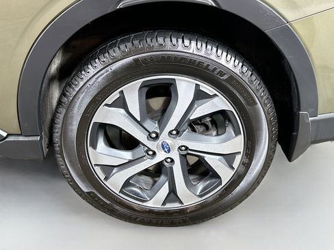Used 2022 Subaru Outback Touring XT w/ Popular Package #2 image 31