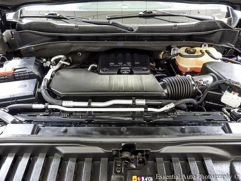 Used 2022 Chevrolet Silverado 1500 Custom Trail Boss AWD/4WD image 25