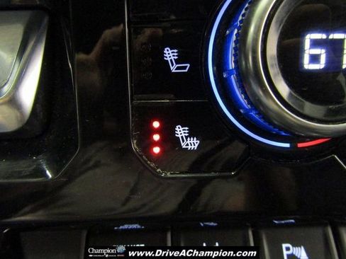 Used 2024 GMC Sierra 2500 AT4 w/ Technology Package image 10