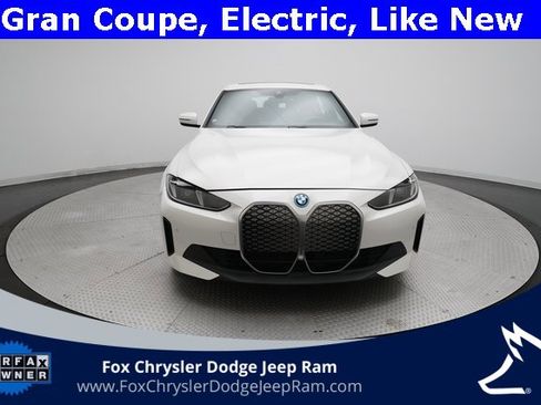Used 2025 BMW i4 eDrive40 image 11