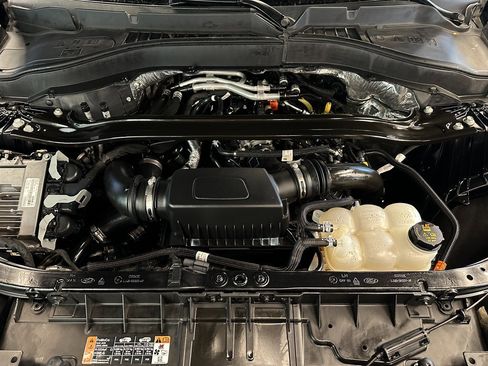 Used 2020 Ford Explorer Platinum image 25