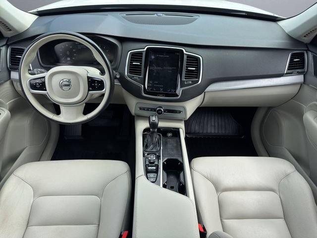Used 2021 Volvo XC90 T5 Momentum w/ Protection Package AWD/4WD image 18