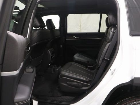 New 2025 Jeep Grand Cherokee L Limited w/ Luxury Tech Group II image 12