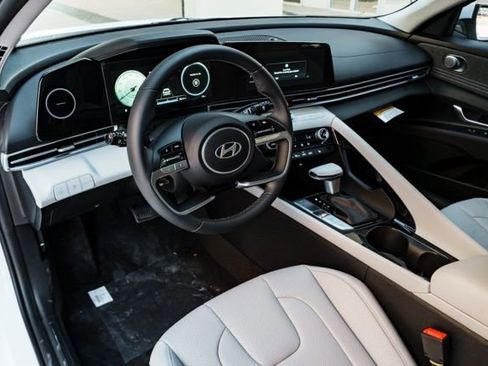 New 2026 Hyundai Elantra Limited image 8