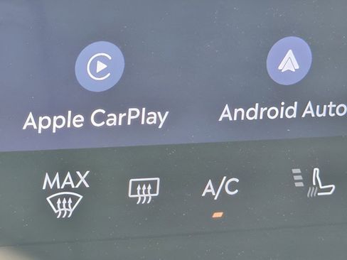 Used 2025 Lincoln Nautilus Reserve image 13