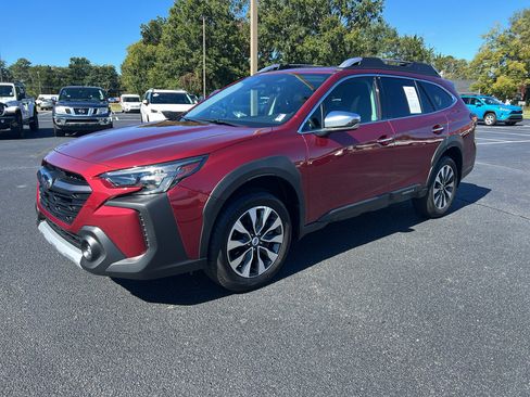 Used 2025 Subaru Outback Touring XT image 14