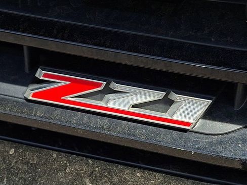 Used 2018 Chevrolet Silverado 1500 LT w/ All Star Edition image 30