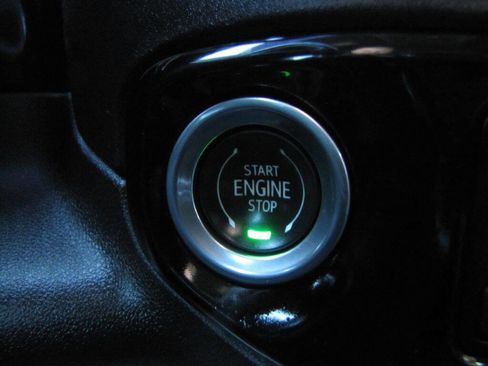 Used 2024 GMC Sierra 2500 SLE w/ SLE Convenience Package image 45