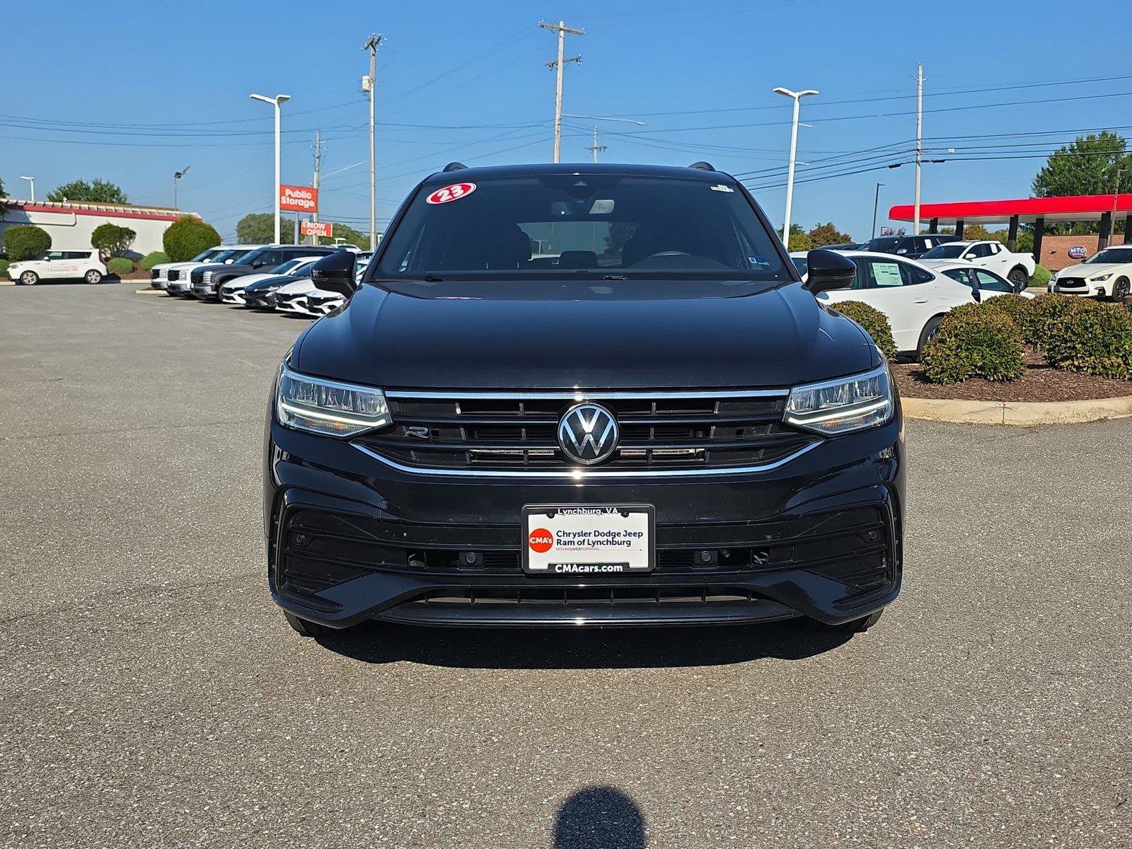 Used 2023 Volkswagen Tiguan SE R-Line FWD image 11