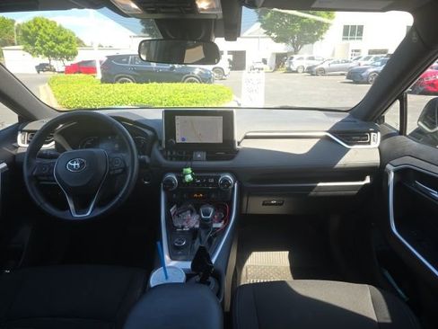 Used 2023 Toyota RAV4 SE w/ Convenience Package AWD/4WD image 12