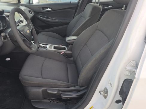 Used 2017 Chevrolet Cruze LS FWD image 48