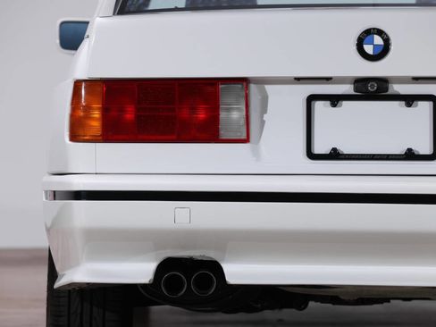 Used 1988 BMW M3 Coupe image 18