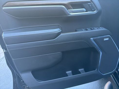 Used 2024 Chevrolet Silverado 1500 LT Trail Boss w/ LT Trail Boss Premium Package image 7