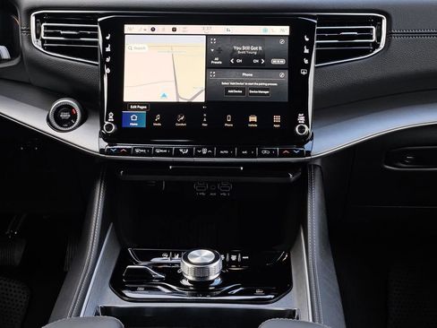 New 2026 Jeep Grand Wagoneer image 18