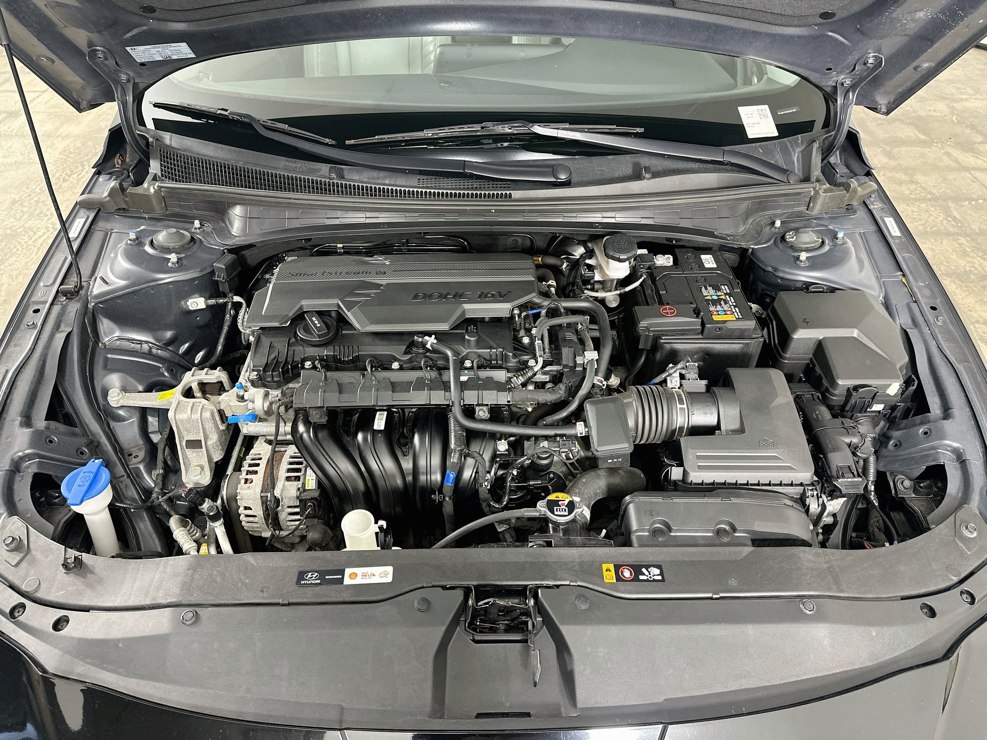 Used 2025 Hyundai Elantra Limited FWD image 33