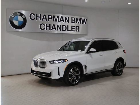 Certified 2024 BMW X5 xDrive40i w/ Premium Package AWD/4WD image 1