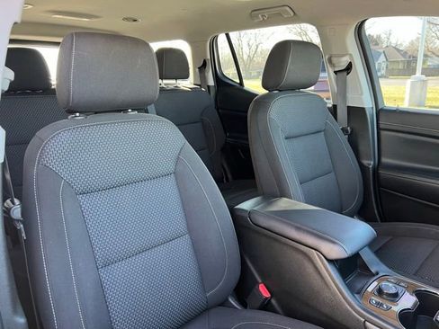 Used 2023 GMC Acadia SLE w/ Driver Convenience Package image 15