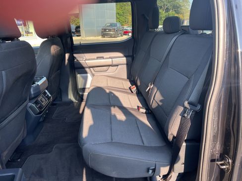 Used 2022 Ford F150 XLT w/ Equipment Group 302A High image 9