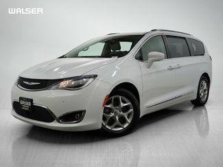Used 2018 Chrysler Pacifica Touring-L Plus w/ Advanced Safetytec Group image 1