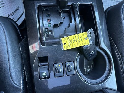 Certified 2023 Toyota 4Runner 40th Anniversary SE image 18