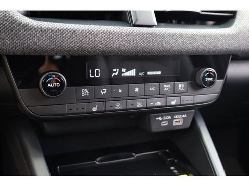 New 2026 Subaru Outback Limited AWD/4WD image 38