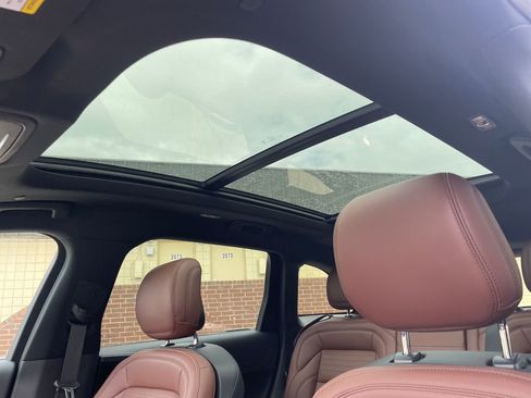 New 2026 Lincoln Nautilus Reserve AWD/4WD image 14