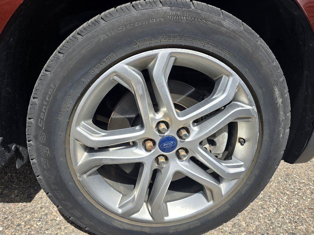 Used 2015 Ford Edge Titanium w/ Technology Package AWD/4WD image 10