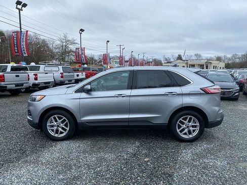 Used 2023 Ford Edge SEL image 9