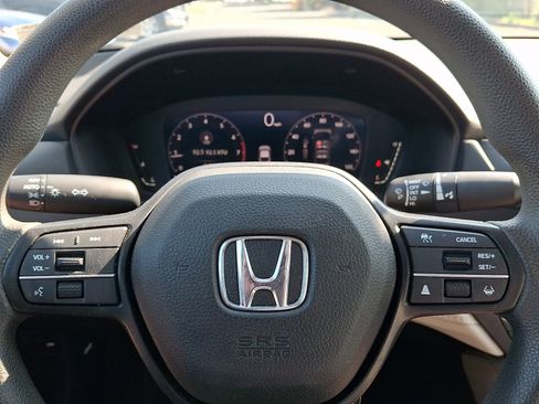Certified 2023 Honda Accord LX image 18