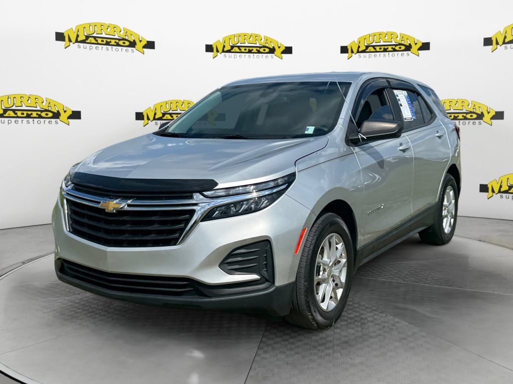 Used 2022 Chevrolet Equinox LS FWD image 1