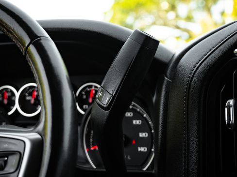 Used 2021 Chevrolet Silverado 1500 LT Trail Boss w/ Bed Protection Package image 25